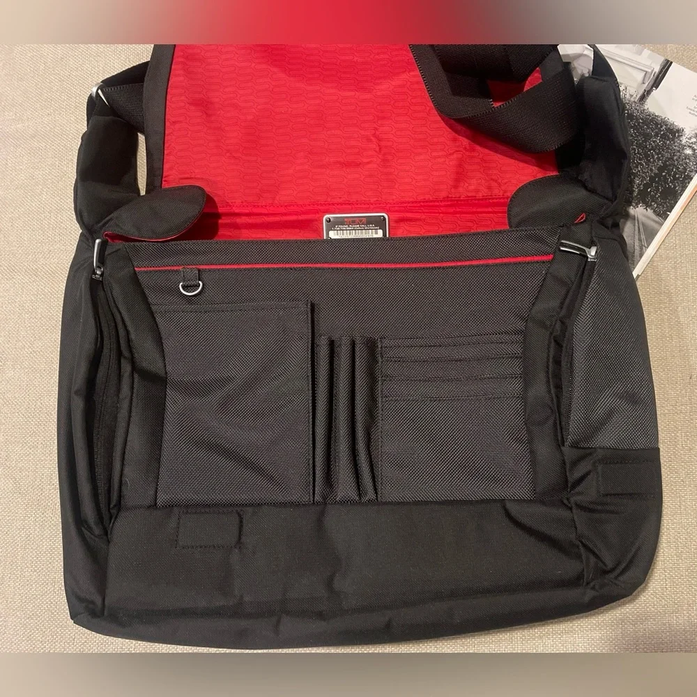 Tumi Nylon Expandable Messenger Laptop Bag In Black/Gray/Red Lining